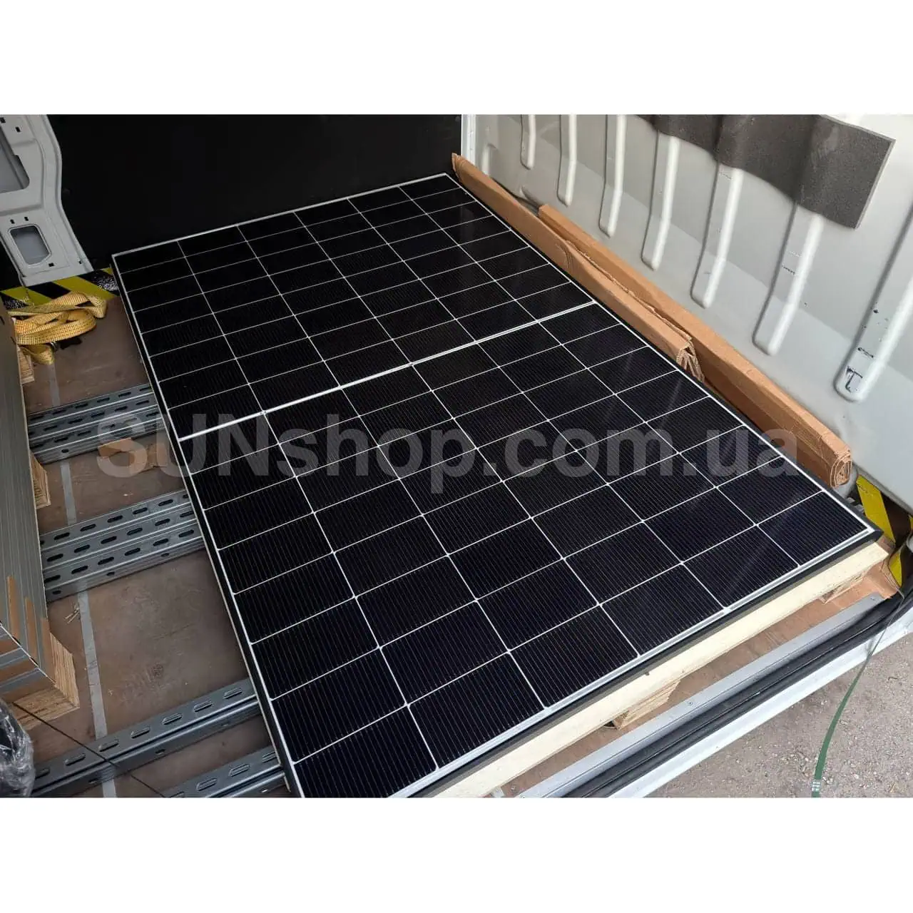 Солнечная панель Jinko JKM-460N-48HL4M-DV N-type Black 30V 14А 460Вт